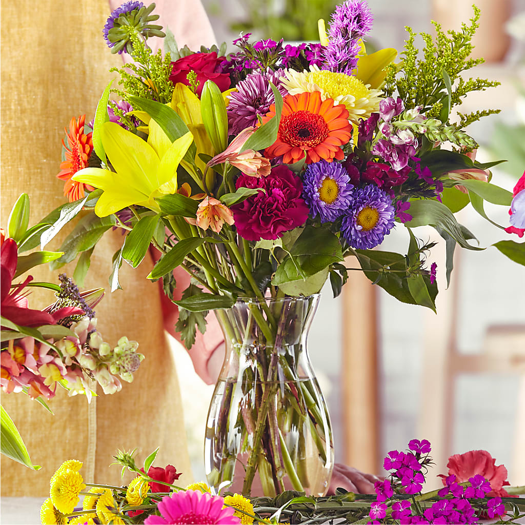 Bold & Bright – A Florist Original – HYDE PARK FLORIST & GIFTS, Hyde Park NY