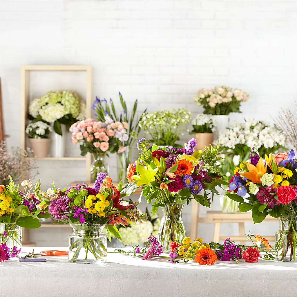 Bold & Bright – A Florist Original – HYDE PARK FLORIST & GIFTS, Hyde Park NY