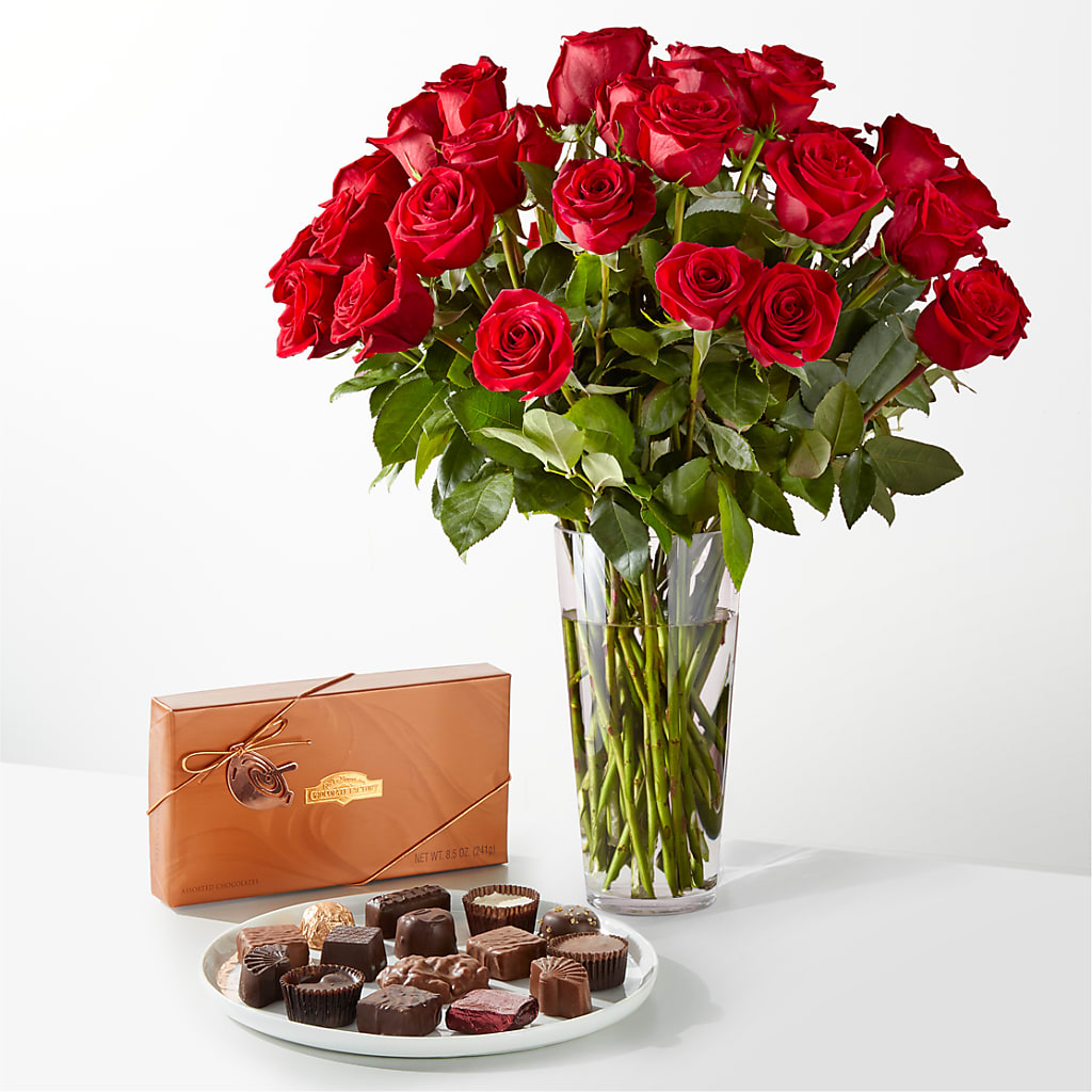 Romantic Long Stem Red Rose Bouquet Bundles – HYDE PARK FLORIST & GIFTS, Hyde Park NY