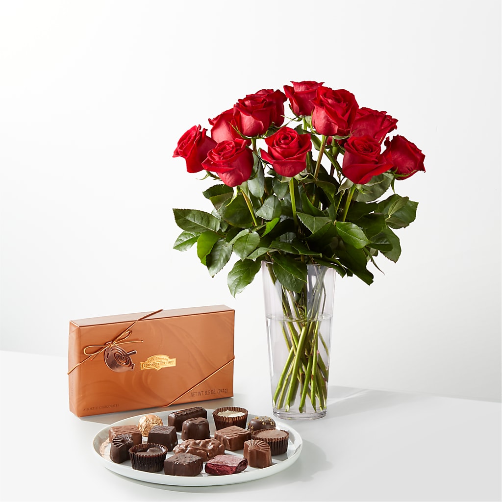 Romantic Long Stem Red Rose Bouquet Bundles – HYDE PARK FLORIST & GIFTS, Hyde Park NY