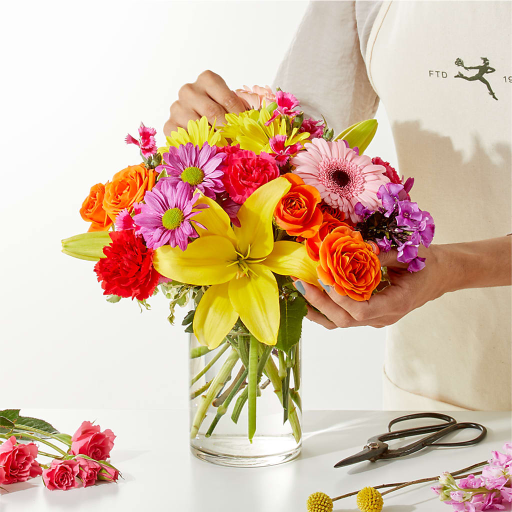 Cue the Confetti - A Florist Original – HYDE PARK FLORIST & GIFTS, Hyde Park NY