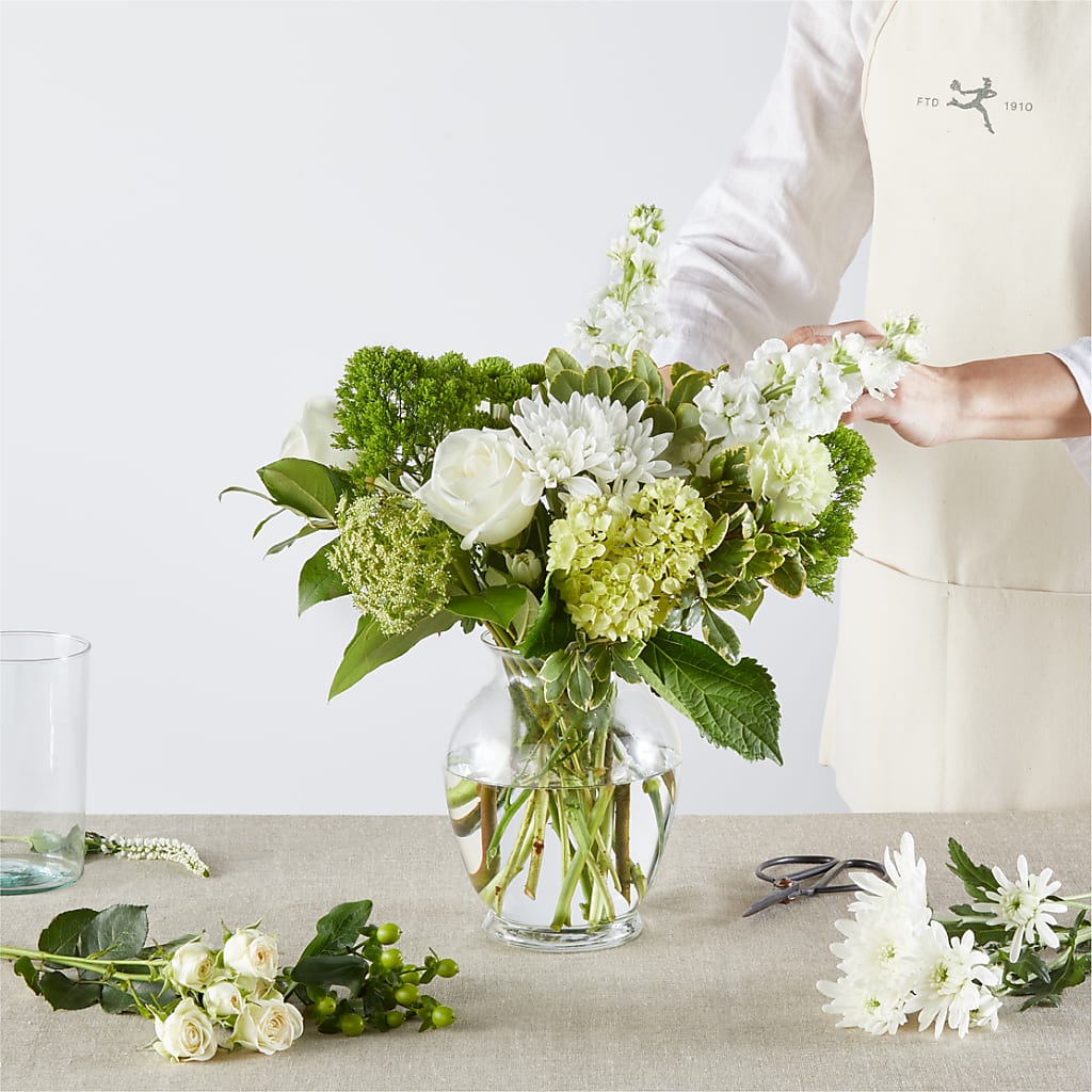 Irish Garden - A Florist Original – HYDE PARK FLORIST & GIFTS, Hyde Park NY