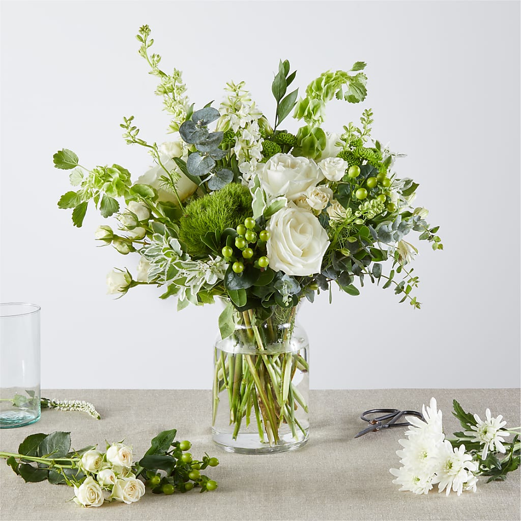 Irish Garden - A Florist Original – HYDE PARK FLORIST & GIFTS, Hyde Park NY