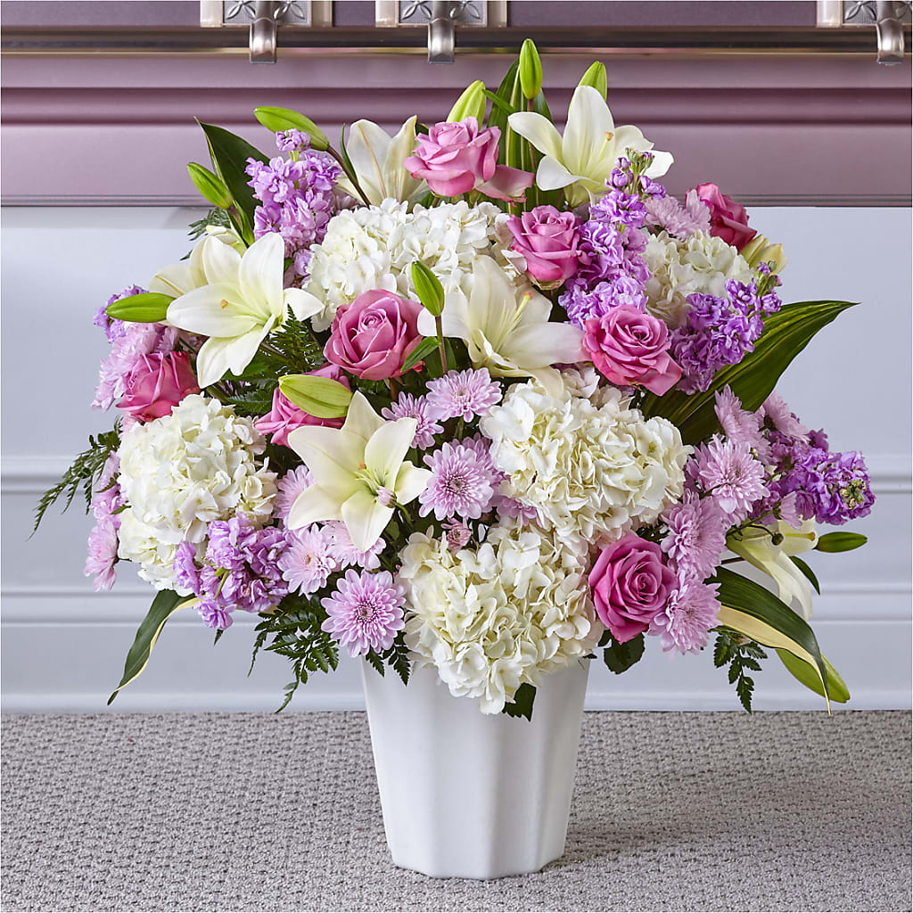 Heaven Sent Floor Basket – HYDE PARK FLORIST & GIFTS, Hyde Park NY