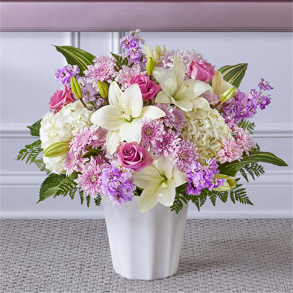Heaven Sent Floor Basket – HYDE PARK FLORIST & GIFTS, Hyde Park NY