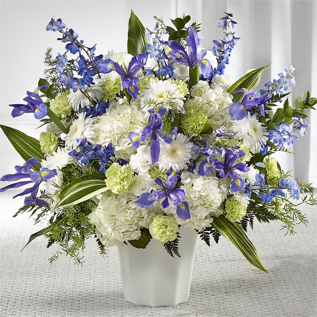 Soft Serenity Floor Basket – HYDE PARK FLORIST & GIFTS, Hyde Park NY