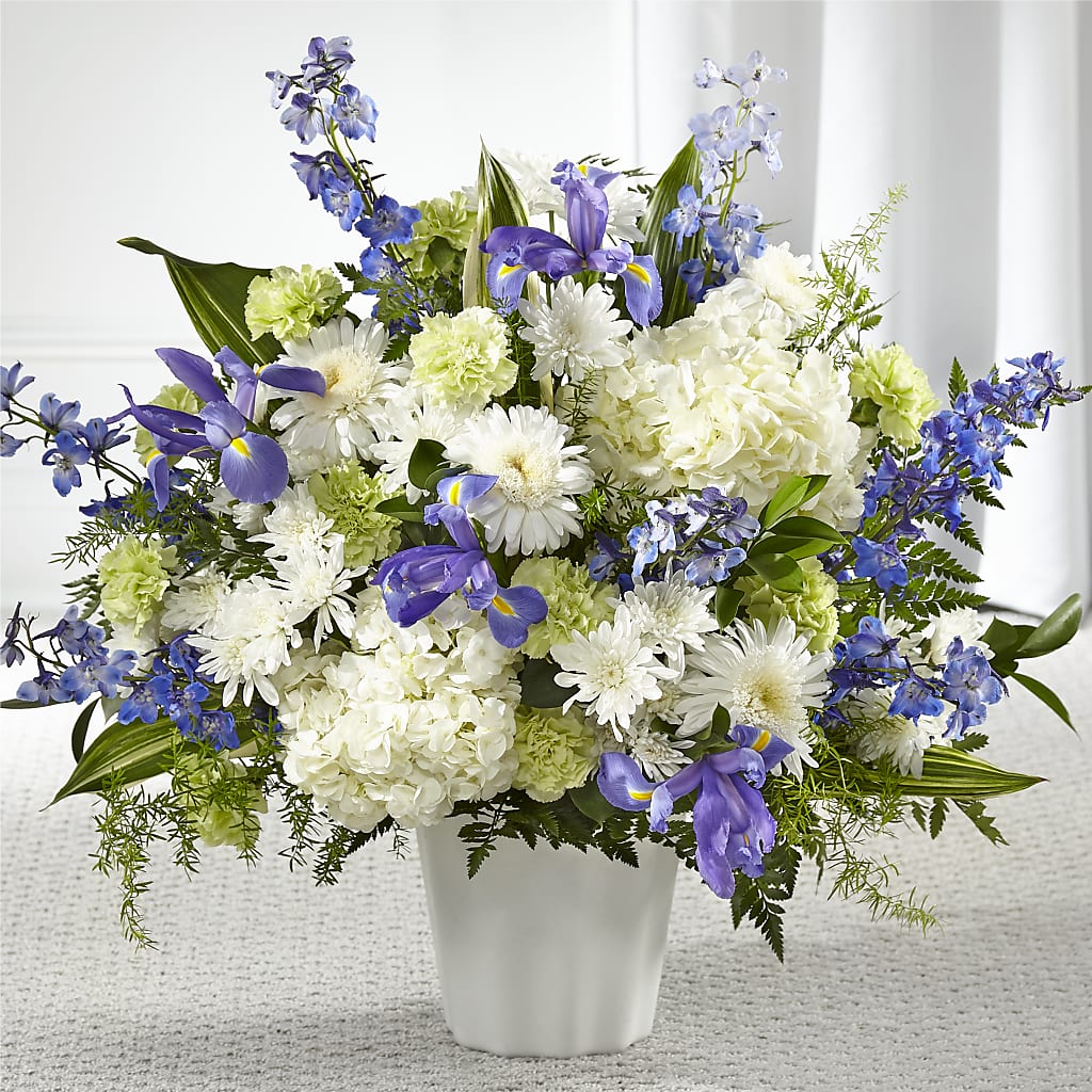 Soft Serenity Floor Basket – HYDE PARK FLORIST & GIFTS, Hyde Park NY