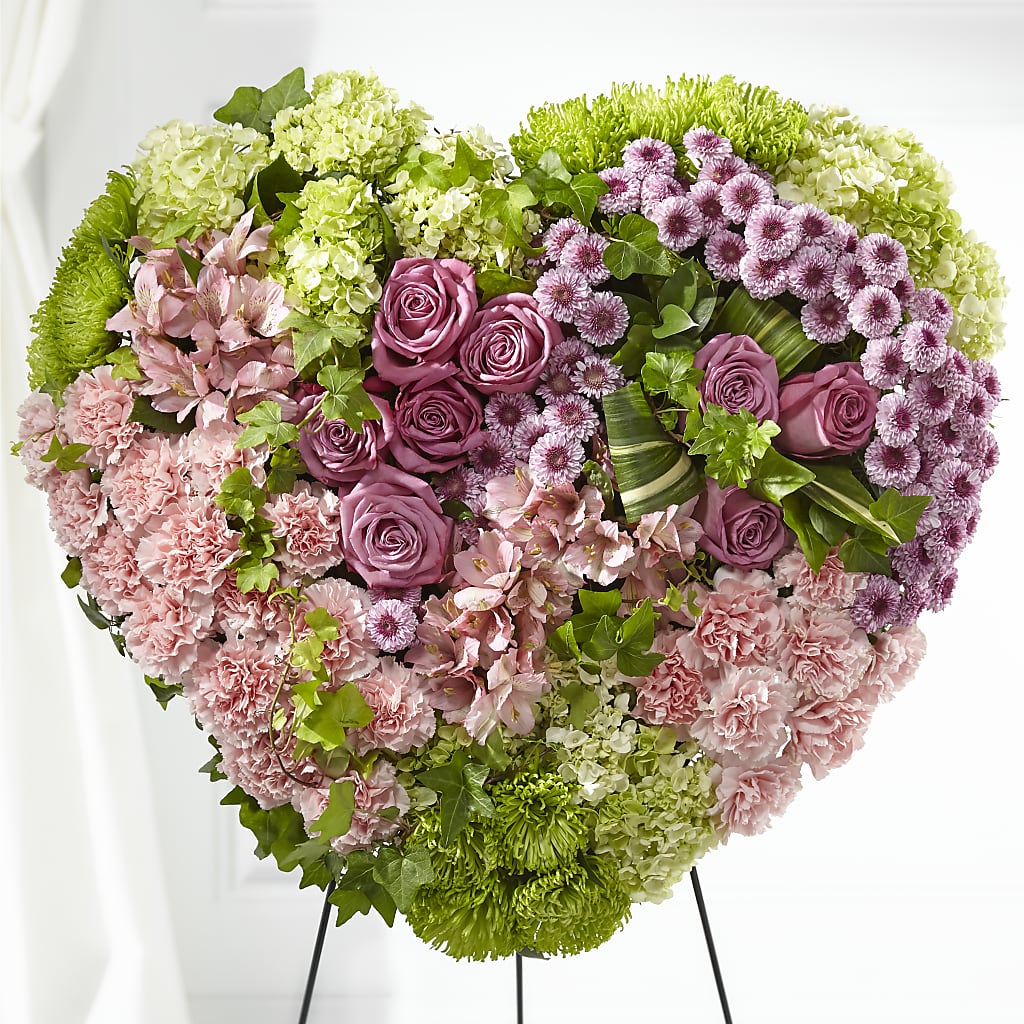 Heartwarming Standing Heart – HYDE PARK FLORIST & GIFTS, Hyde Park NY