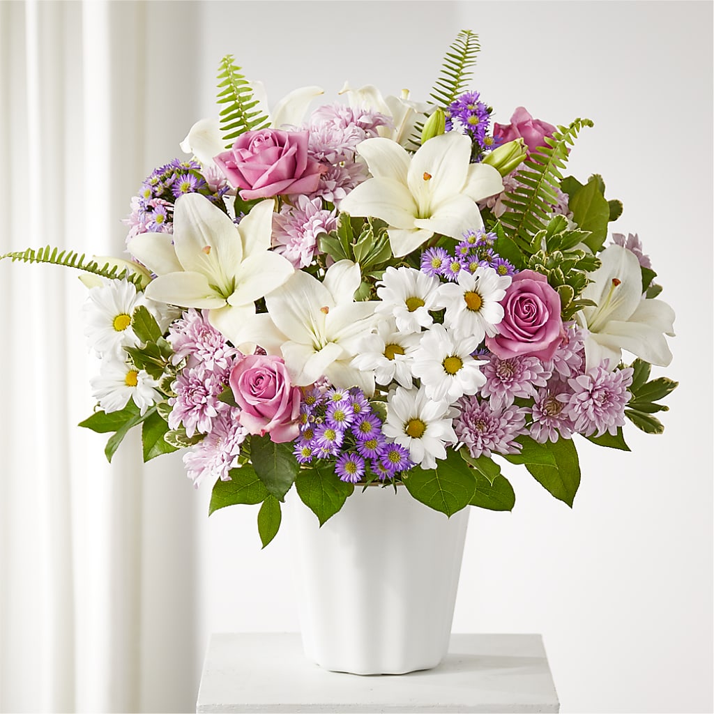 Warmest Thoughts Tabletop Basket – HYDE PARK FLORIST & GIFTS, Hyde Park NY