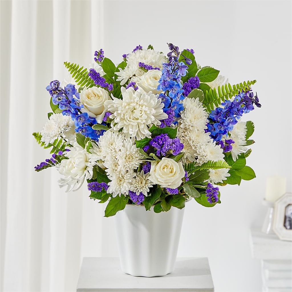 Hold Dear Tabletop Basket – HYDE PARK FLORIST & GIFTS, Hyde Park NY
