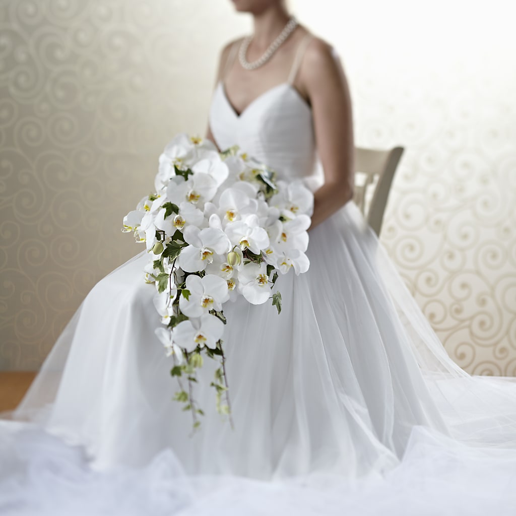 Classic White Bouquet – HYDE PARK FLORIST & GIFTS, Hyde Park NY