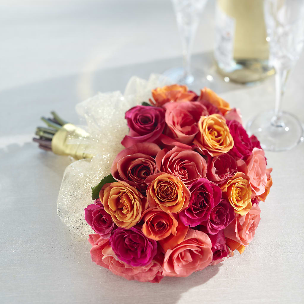 Sweet Roses Bouquet – HYDE PARK FLORIST & GIFTS, Hyde Park NY