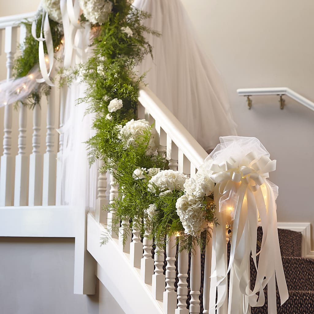 Champagne Dreams Garland – HYDE PARK FLORIST & GIFTS, Hyde Park NY