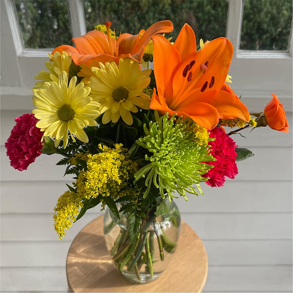 Bold & Bright – A Florist Original – HYDE PARK FLORIST & GIFTS, Hyde Park NY