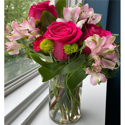 Sweet & Pretty Bouquet – HYDE PARK FLORIST & GIFTS, Hyde Park NY