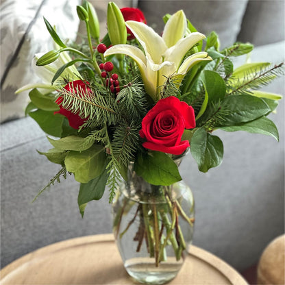 Sparkling Snowflakes Bouquet – HYDE PARK FLORIST & GIFTS, Hyde Park NY