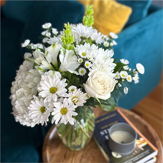Classic Ivory – A Florist Original – HYDE PARK FLORIST & GIFTS, Hyde Park NY