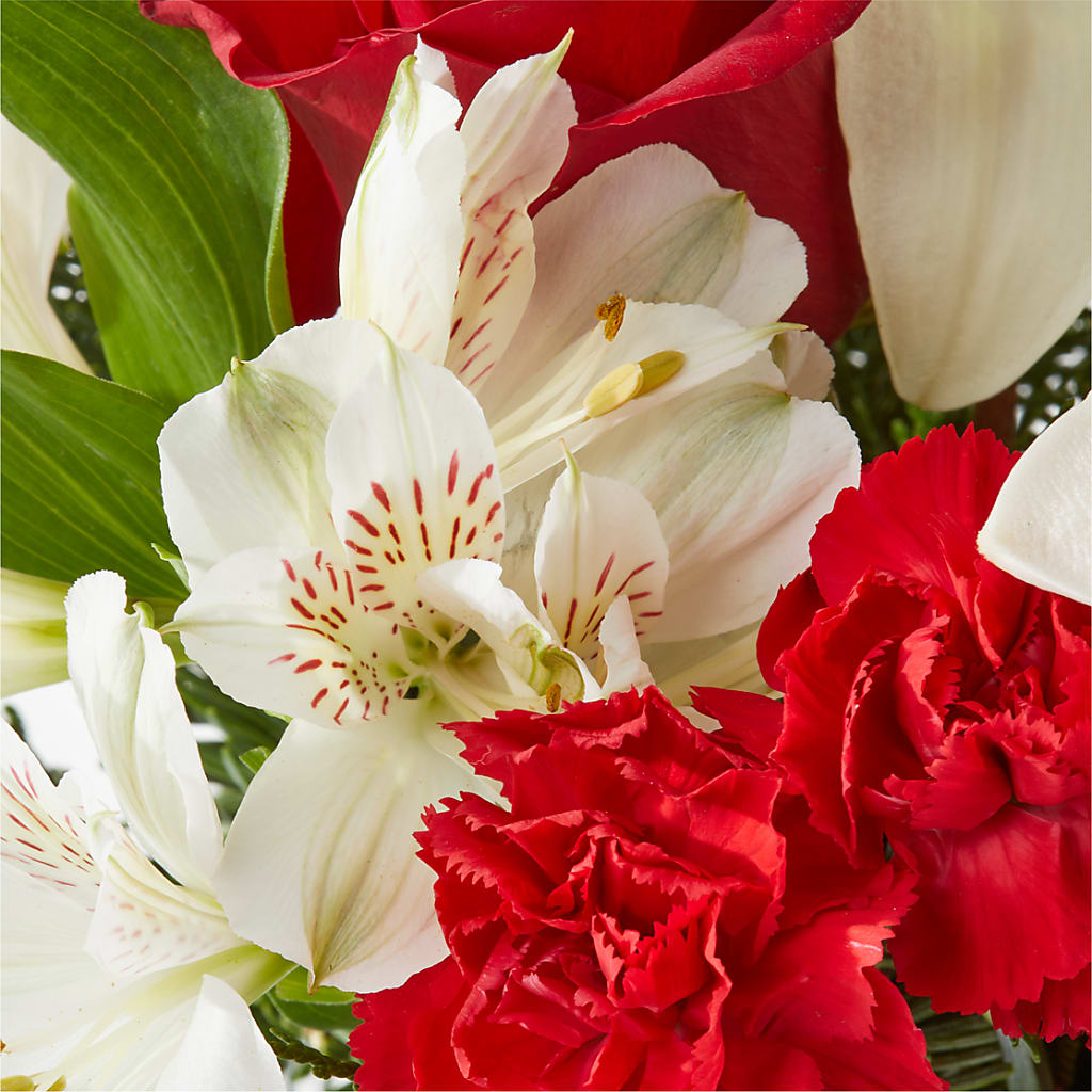 Holiday Season Bouquet – HYDE PARK FLORIST & GIFTS, Hyde Park NY