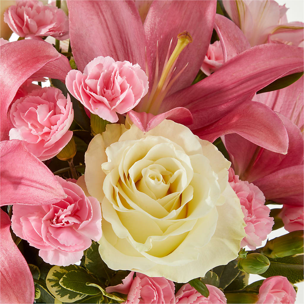 Piece of Cake Bouquet – HYDE PARK FLORIST & GIFTS, Hyde Park NY