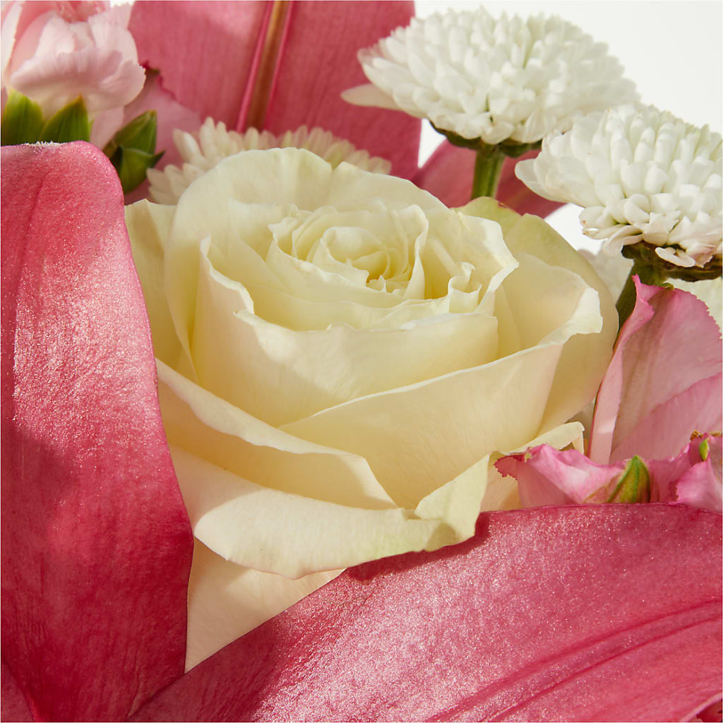 Piece of Cake Bouquet – HYDE PARK FLORIST & GIFTS, Hyde Park NY