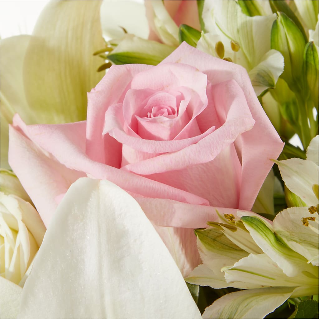 Kindhearted Bouquet – HYDE PARK FLORIST & GIFTS, Hyde Park NY