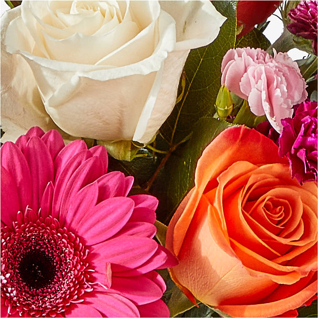 Smell the Roses Bouquet – HYDE PARK FLORIST & GIFTS, Hyde Park NY