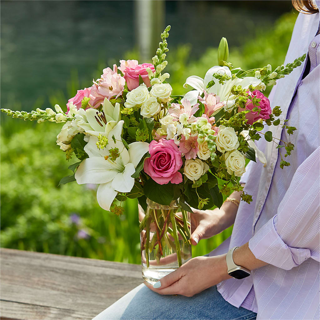 Fondly Bouquet – HYDE PARK FLORIST & GIFTS, Hyde Park NY